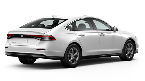 Vue ¾ arrière côté conducteur du modèle Accord Sport Hybride 2023 en blanc platine nacré