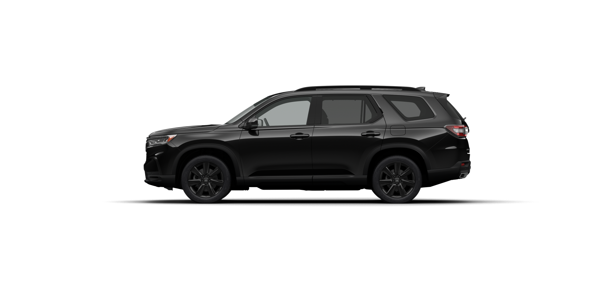 Side driver-side view of 2025 Pilot Black Edition in Crystal Black Pearl colour on white space.